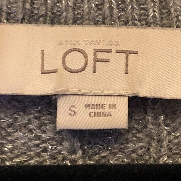Ann Taylor Loft Gray Sparkle V-Neck Cable Knit Sweater Size S CLOSET CLEAR-OUT! - Picture 4 of 8